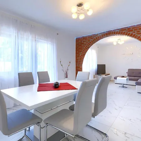 Mia By Interhome Svetvincenat