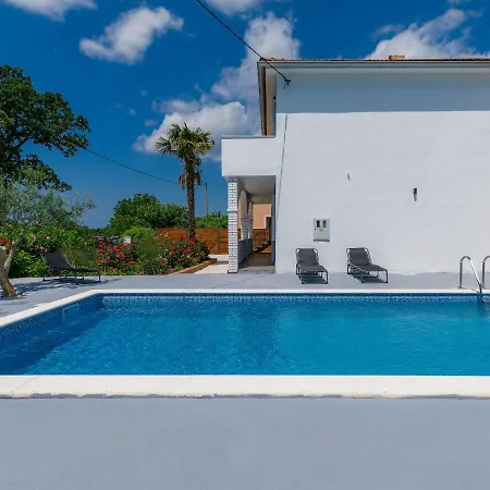 Holiday home Mia By Interhome *