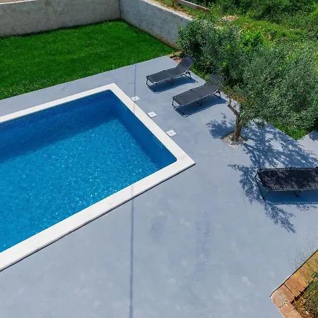 Holiday home Mia By Interhome